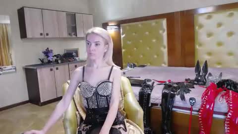 domcaprisse online show from April 21, 2026, 11:05 am