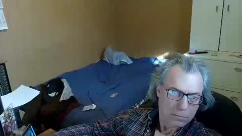 domiande online show from January 27, 2025, 11:54 am