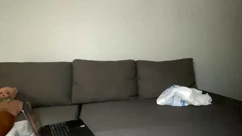 Domi online show from October 4, 2025, 8:40 pm