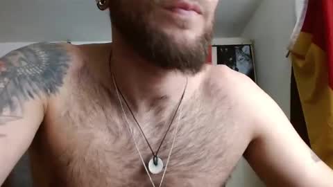 Logan - INDEPENDET MODEL online show from April 1, 2026, 5:21 pm