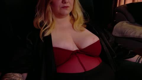 Snapshot of dominasadique chatting on April 27, 2026, 9:24 pm SADE online show from April 27, 2026, 9:24 pm