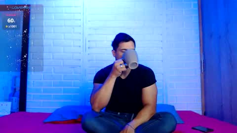 Dominc berry online show from September 9, 2025, 11:21 am