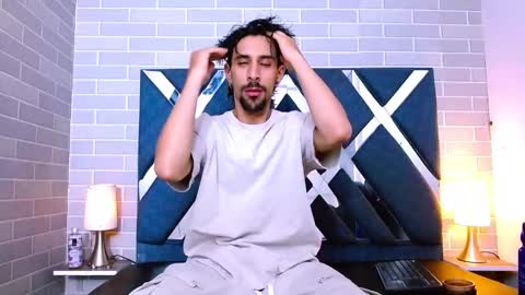 Dominic online show from November 15, 2025, 11:51 am