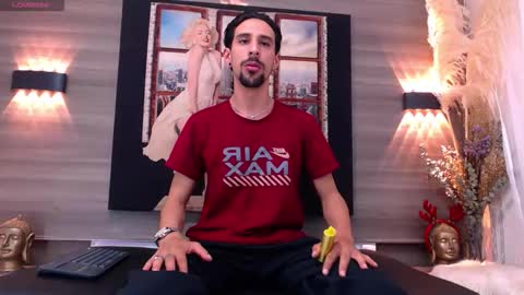 Dominic online show from November 17, 2025, 8:14 pm