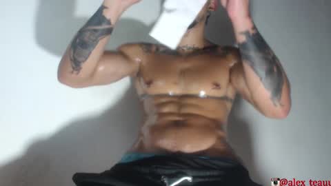 DOMI online show from November 19, 2025, 8:36 am