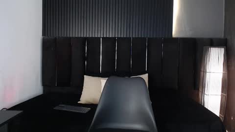 Dominic online show from September 15, 2025, 10:54 pm