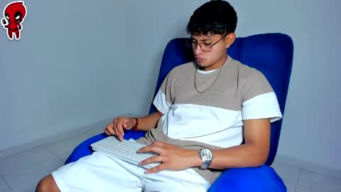 Snapshot of dominick_king chatting on May 7, 2026, 3:12 am Dominic online show from May 7, 2026, 3:12 am