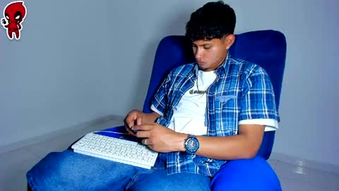 Snapshot of dominick_king chatting on May 21, 2026, 4:08 am Dominic online show from May 21, 2026, 4:08 am