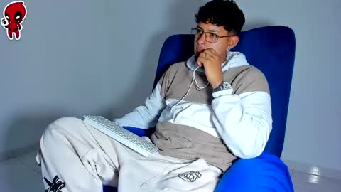 Snapshot of dominick_king chatting on May 30, 2026, 3:03 am Dominic online show from May 30, 2026, 3:03 am