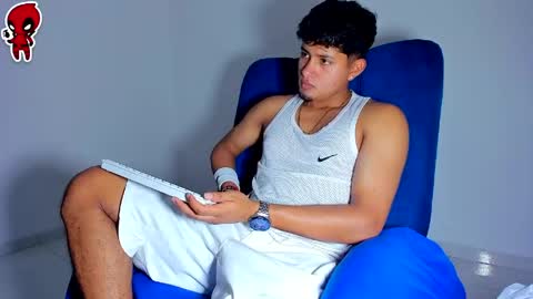 Snapshot of dominick_king chatting on June 3, 2026, 2:03 am Dominic online show from June 3, 2026, 2:03 am