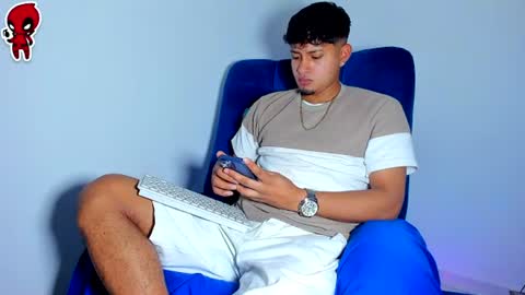 Snapshot of dominick_king chatting on June 11, 2026, 12:32 am Dominic online show from June 11, 2026, 12:32 am