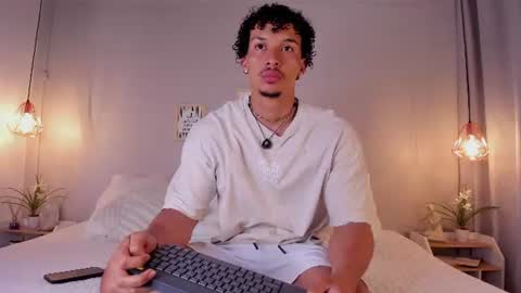 Snapshot of dominik_drake chatting on June 19, 2026, 12:53 pm Dominik Drake online show from June 19, 2026, 12:53 pm