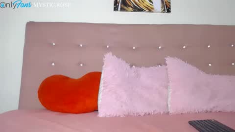   online show from October 1, 2025, 12:27 am