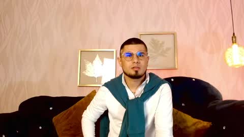 Dominik online show from May 30, 2026, 6:49 pm