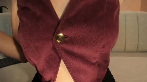 Dominique online show from January 11, 2025, 10:51 pm