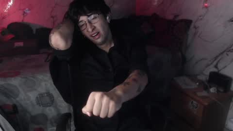 dominus_kane online show from April 19, 2026, 4:34 am