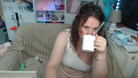 Snapshot of domsublady chatting on June 5, 2026, 11:27 am Mistress online show from June 5, 2026, 11:27 am