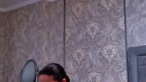 Donna online show from December 21, 2025, 6:59 pm