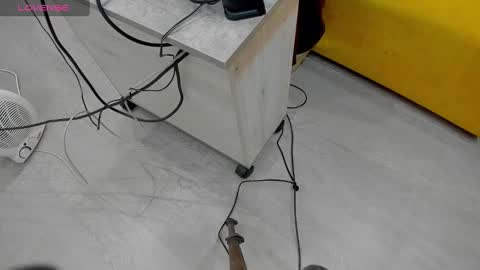 Donna On GMT2 Mon-Fri 3-9 AM online show from February 8, 2025, 6:12 am