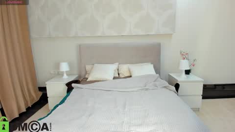 Donna On GMT2 Mon-Fri 3-9 AM online show from September 26, 2025, 12:03 am