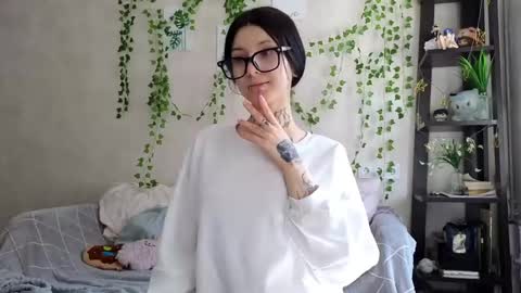 DonnaHeartman online show from May 26, 2026, 10:00 am