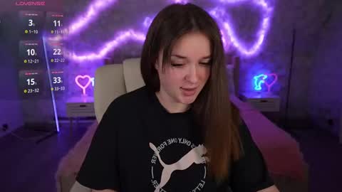 DONNA online show from March 5, 2025, 6:44 am