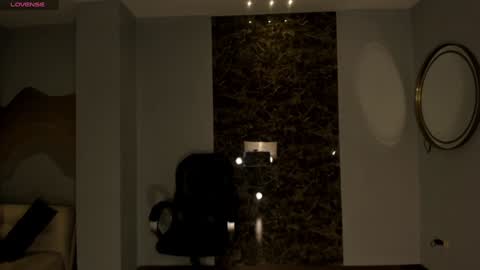  Donna Stonne  online show from February 1, 2025, 7:13 pm