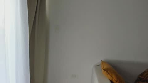 Donatella online show from March 11, 2025, 12:17 pm