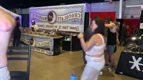 Donny online show from October 18, 2025, 9:37 pm