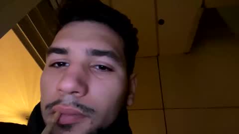 Paolodinhero online show from December 25, 2024, 9:22 pm