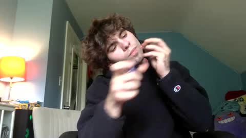 donutking42069 online show from May 22, 2026, 5:40 pm