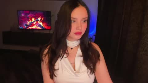 Dora Charmer online show from April 26, 2026, 4:04 pm