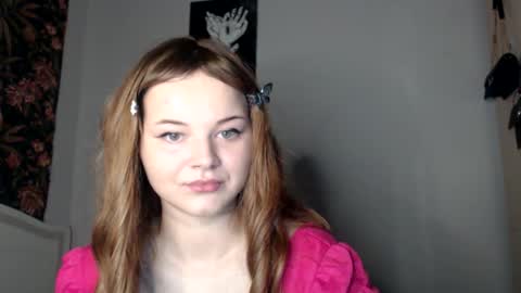Snapshot of doratixx0 chatting on June 3, 2026, 9:09 pm dorati online show from June 3, 2026, 9:09 pm