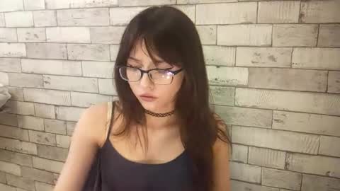 Snapshot of doretharuschak chatting on May 20, 2026, 11:05 am Aimi online show from May 20, 2026, 11:05 am