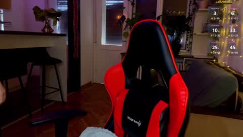 Snapshot of dorfmatratze_ chatting on December 5, 2024, 12:55 pm Alice online show from December 5, 2024, 12:55 pm