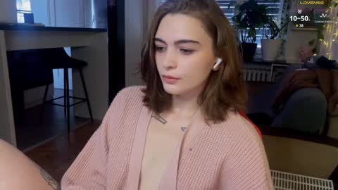 Snapshot of dorfmatratze_ chatting on January 4, 2025, 9:00 am Alice online show from January 4, 2025, 9:00 am