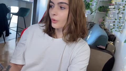 Snapshot of dorfmatratze_ chatting on January 11, 2025, 9:26 am Alice online show from January 11, 2025, 9:26 am