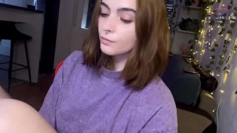 Snapshot of dorfmatratze_ chatting on January 18, 2025, 12:04 pm Alice online show from January 18, 2025, 12:04 pm