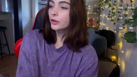 Snapshot of dorfmatratze_ chatting on February 14, 2025, 9:24 am Alice online show from February 14, 2025, 9:24 am