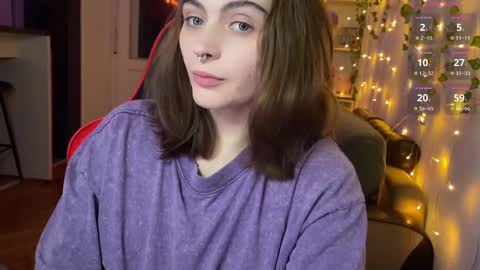 Snapshot of dorfmatratze_ chatting on March 6, 2025, 5:43 pm Alice online show from March 6, 2025, 5:43 pm