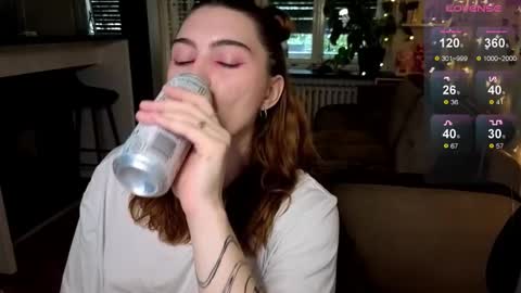 Snapshot of dorfmatratze_ chatting on September 11, 2025, 6:02 am Alice online show from September 11, 2025, 6:02 am