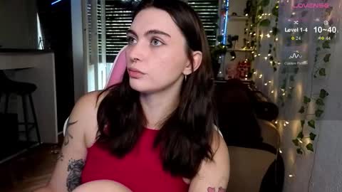 Snapshot of dorfmatratze_ chatting on September 14, 2025, 6:34 am Alice online show from September 14, 2025, 6:34 am