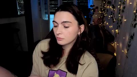 Snapshot of dorfmatratze_ chatting on September 24, 2025, 5:33 am Alice online show from September 24, 2025, 5:33 am