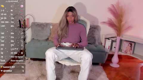 Nicolle online show from January 25, 2025, 6:24 pm