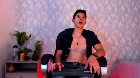 dorian_mystery online show from December 15, 2024, 7:35 am