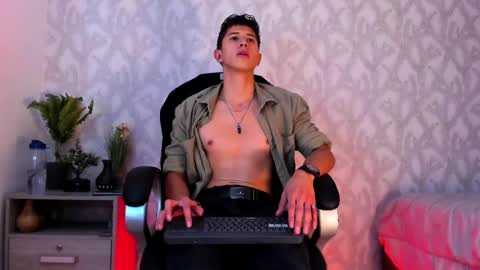 dorian_mystery online show from December 17, 2024, 4:34 am