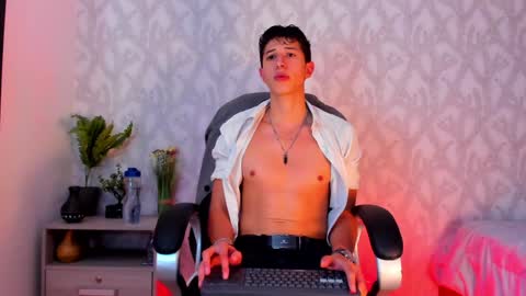 dorian_mystery online show from January 15, 2025, 4:47 am