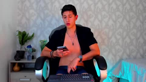 dorian_mystery online show from January 18, 2025, 8:31 am