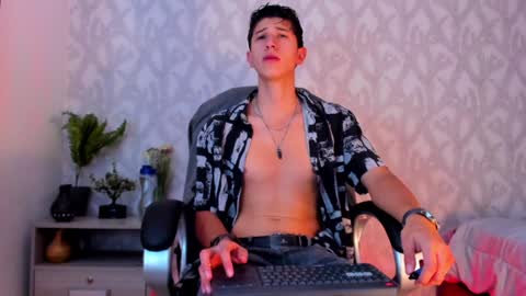 dorian_mystery online show from January 20, 2025, 3:26 am