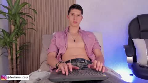 dorian_mystery online show from October 3, 2025, 8:06 pm